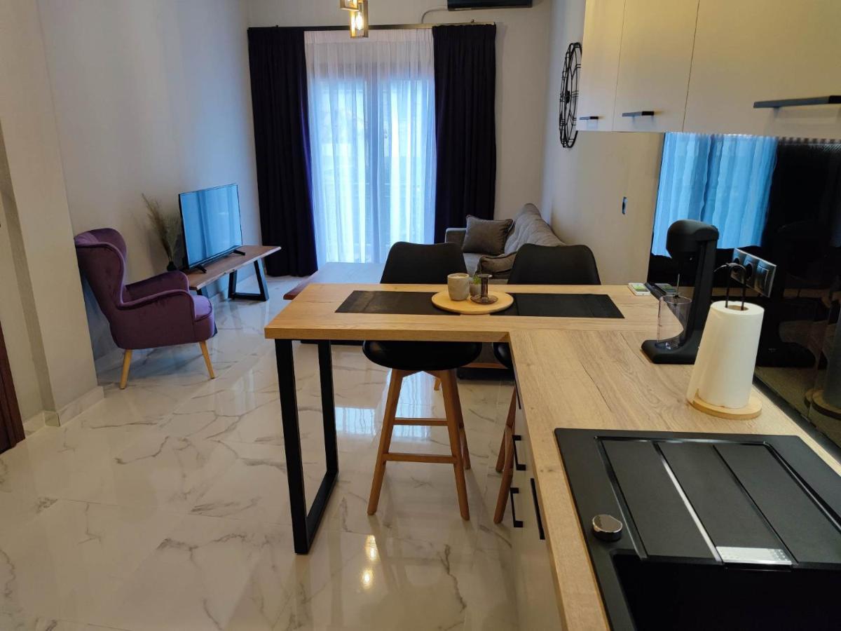 Mary'S Apartment 亚历山德鲁波利斯 外观 照片