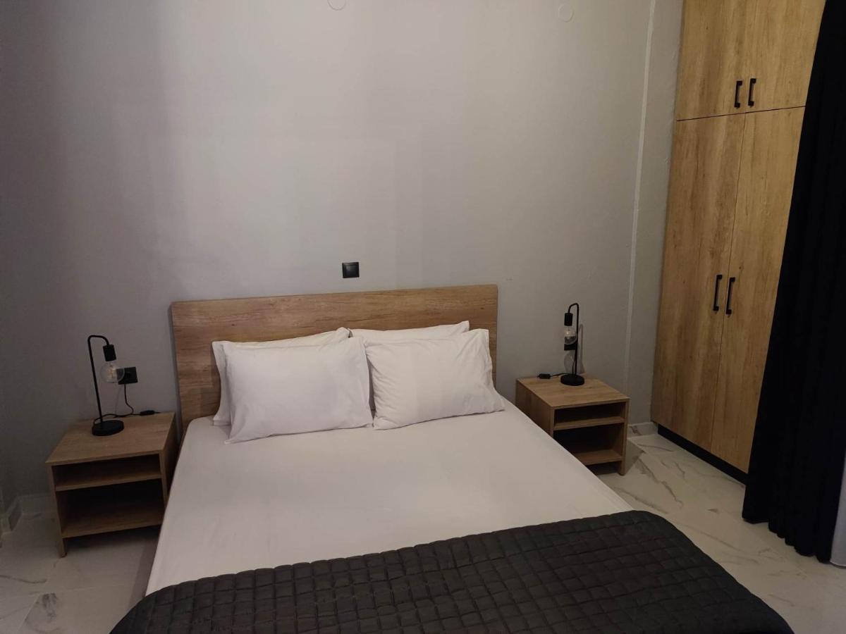 Mary'S Apartment 亚历山德鲁波利斯 外观 照片